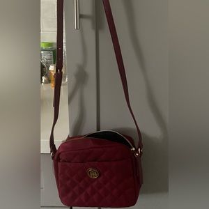 Tommy Hilfiger handbag. Adjustable strap. New without tags.